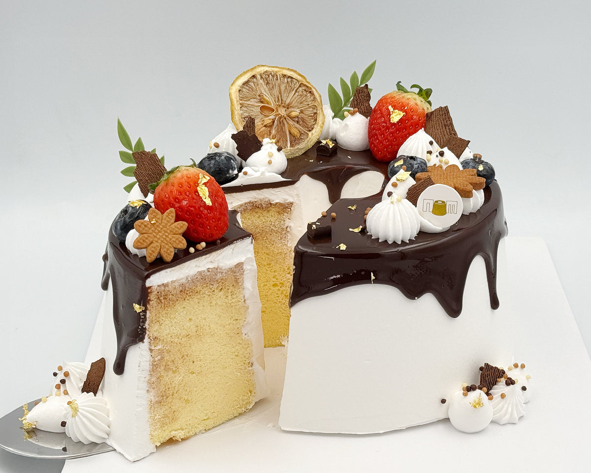 75% Frosted Chiffon Cake (Customise Cake + Cake Topper)