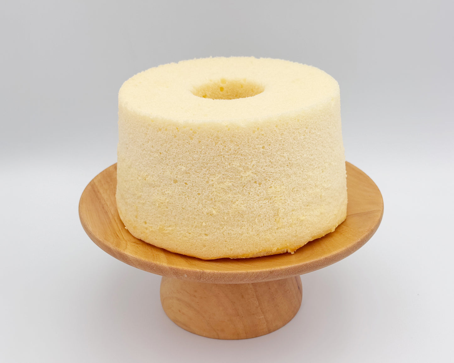 Naked vanilla chiffon cake